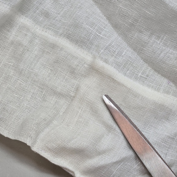 QUINCE Set Of 2 48x84 European Linen Sheer Curtains White 6405 - Picture 8 of 10